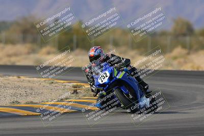 media/Dec-17-2022-SoCal Trackdays (Sat) [[224abd9271]]/Turn 7 Set 1 (1125am)/